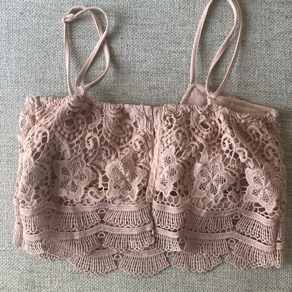Kendall & Kylie Light Pink Crochet Crop Top Size L - Picture 3 of 4
